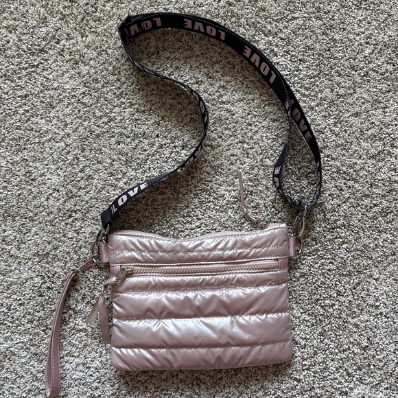Lemonbella cross body bag in rose gold/shiny light pink - Picture 1 of 5